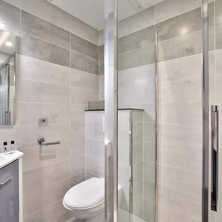 Beautiful Sunny Studio * Carre D'or* Apartment