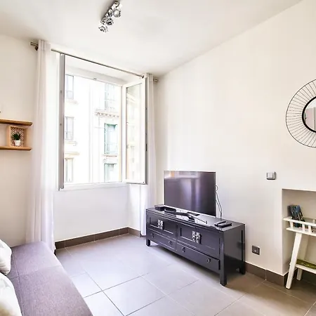 Beautiful Sunny Studio * Carre D'or* Apartment