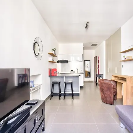 Apartment Beautiful Sunny Studio * Carre D'or* Nice